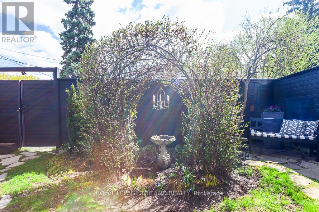 423 MOORE STREET Property Photo