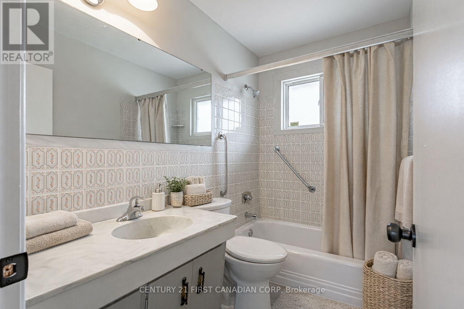 256 SOUTHCREST DRIVE Property Photo