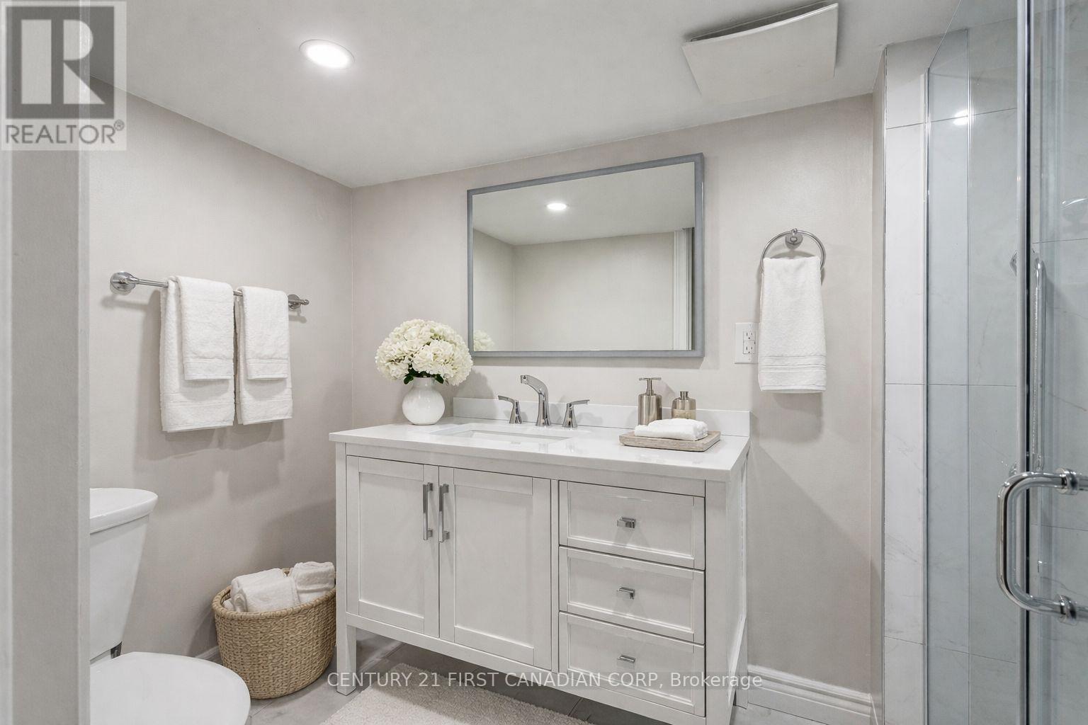 256 SOUTHCREST DRIVE Property Photo