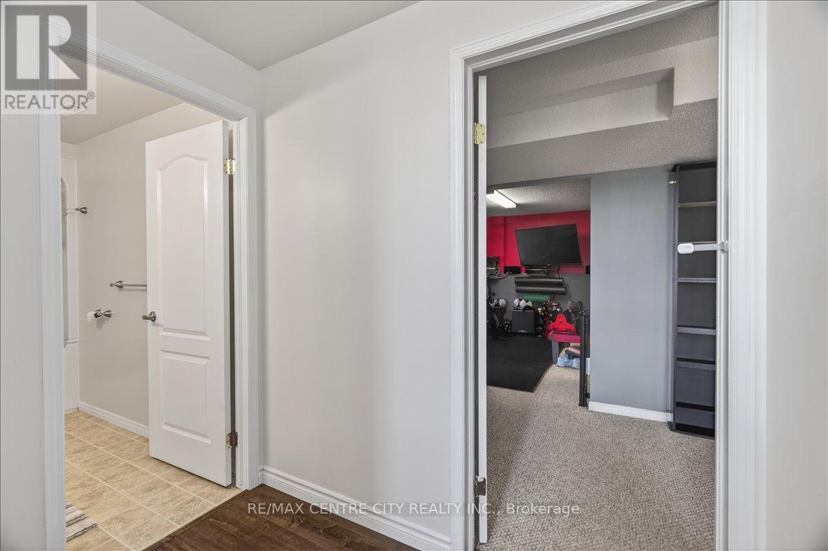 71 MIDDLESEX DRIVE Property Photo