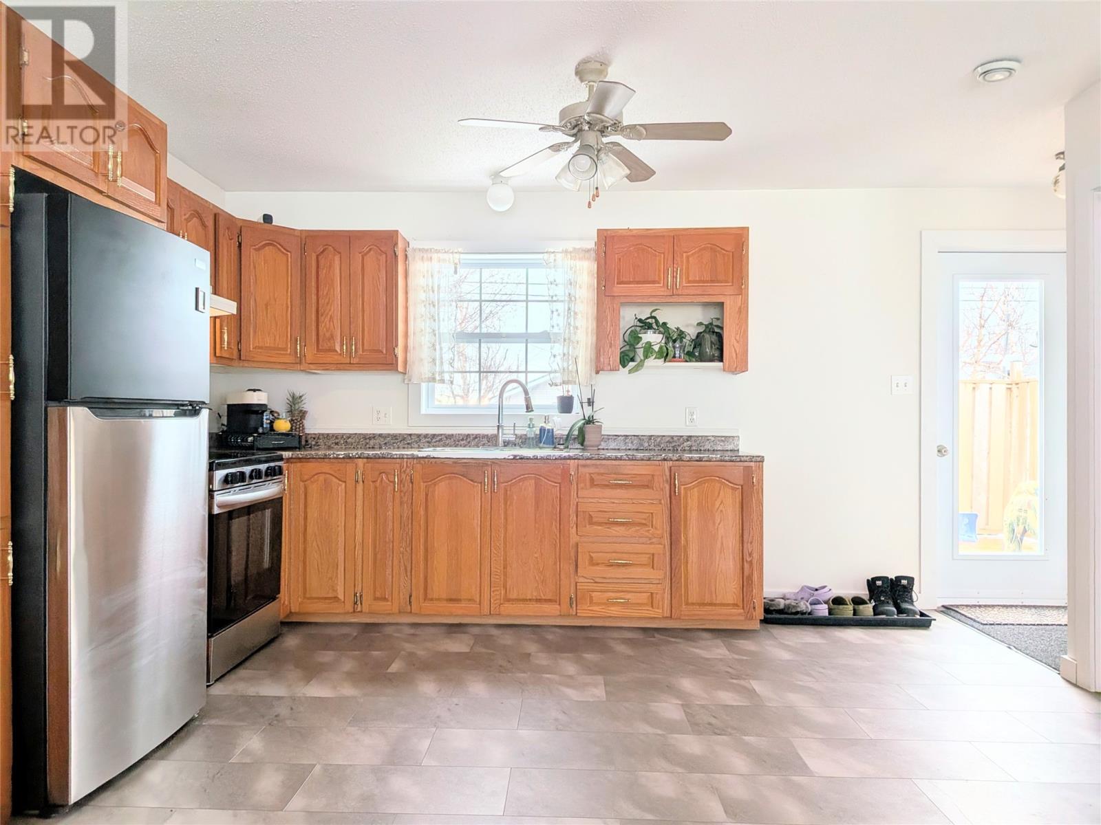 34 Pleasant Street - photo 4
