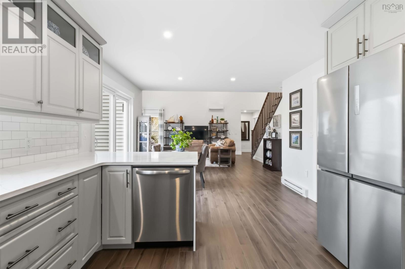 Property 18 of 49 of 426 Wisteria Lane