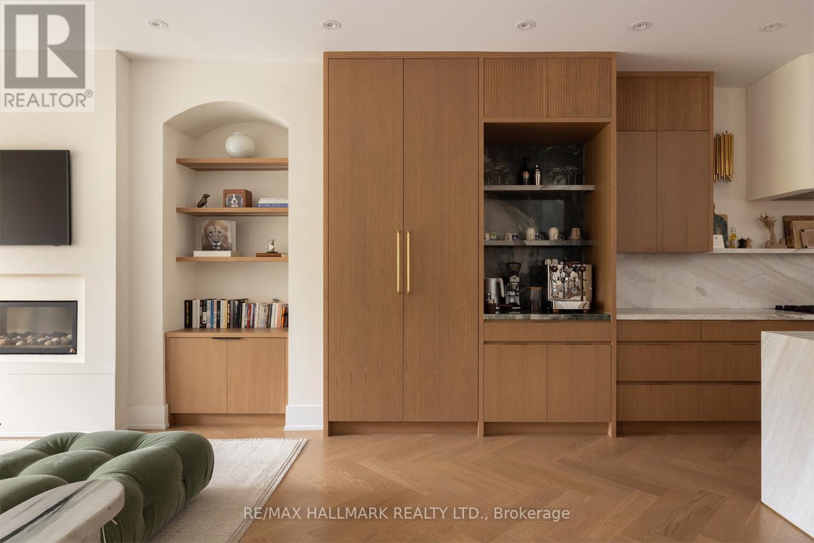 18 FOXLEY STREET — photo 10