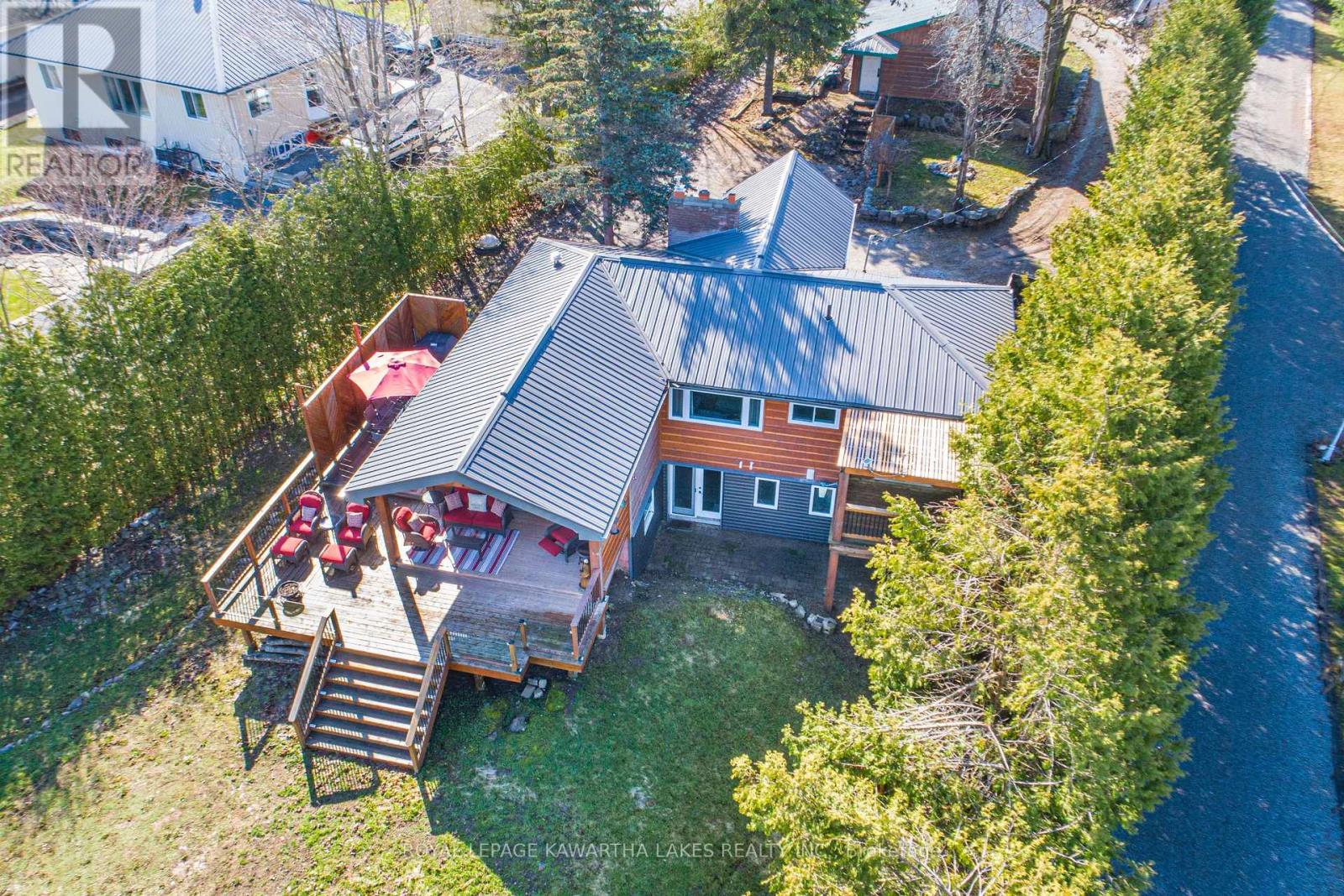63 ROBINSON AVENUE — photo 34