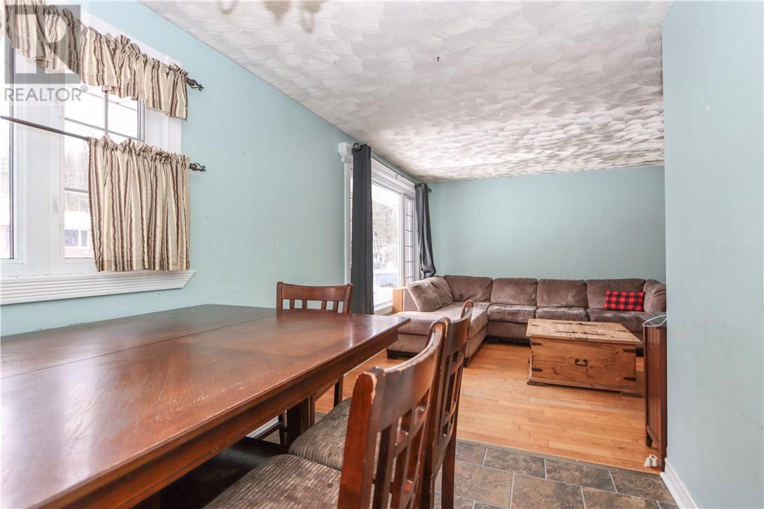 5 Hardy View, Onaping, Ontario, P0M2R0 — Photo 10