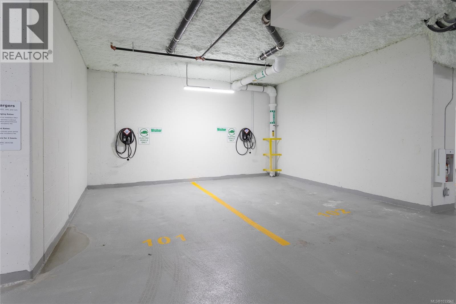 #503 899 Esquimalt Rd - 28