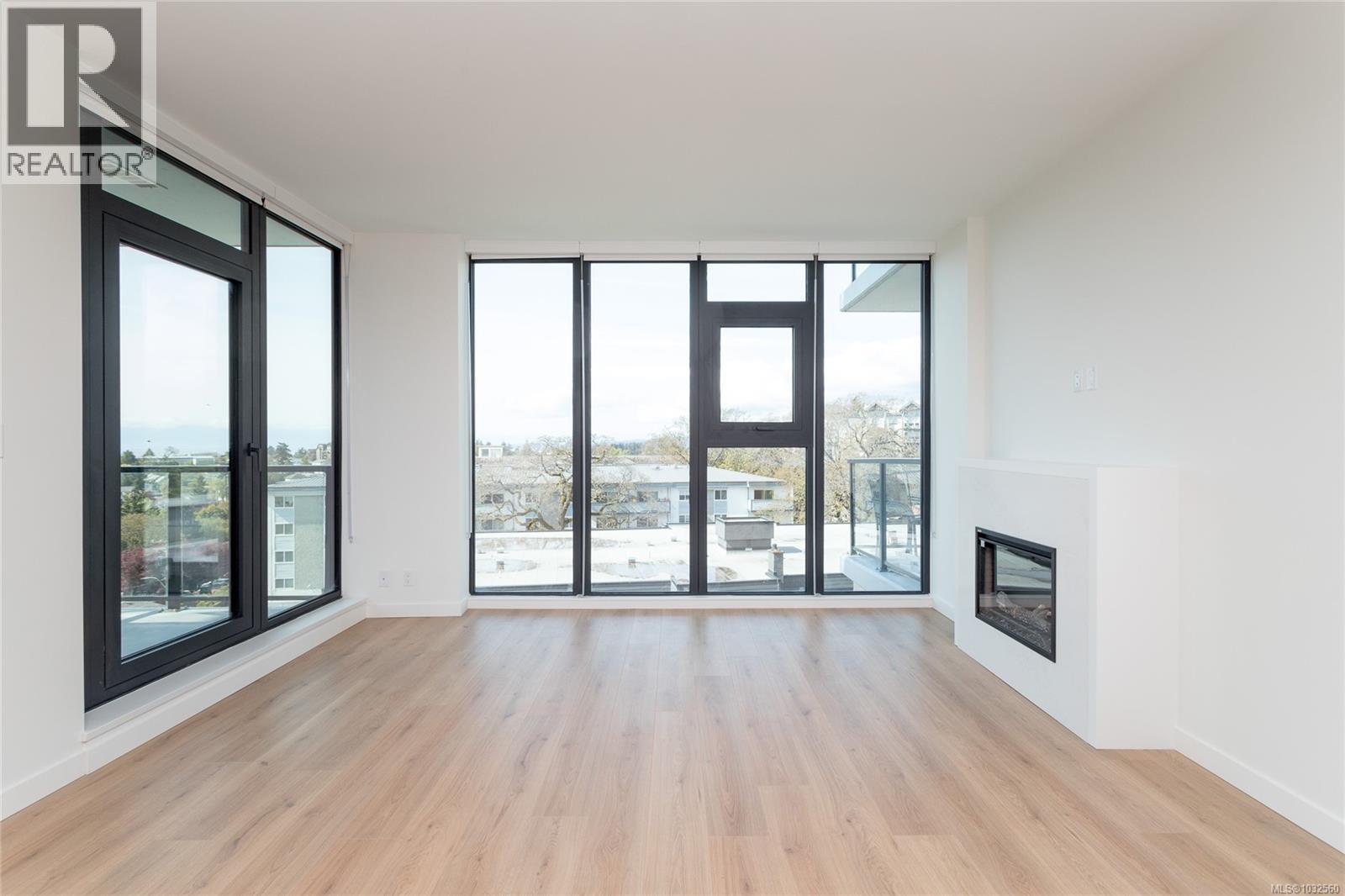 #503 899 Esquimalt Rd - 6