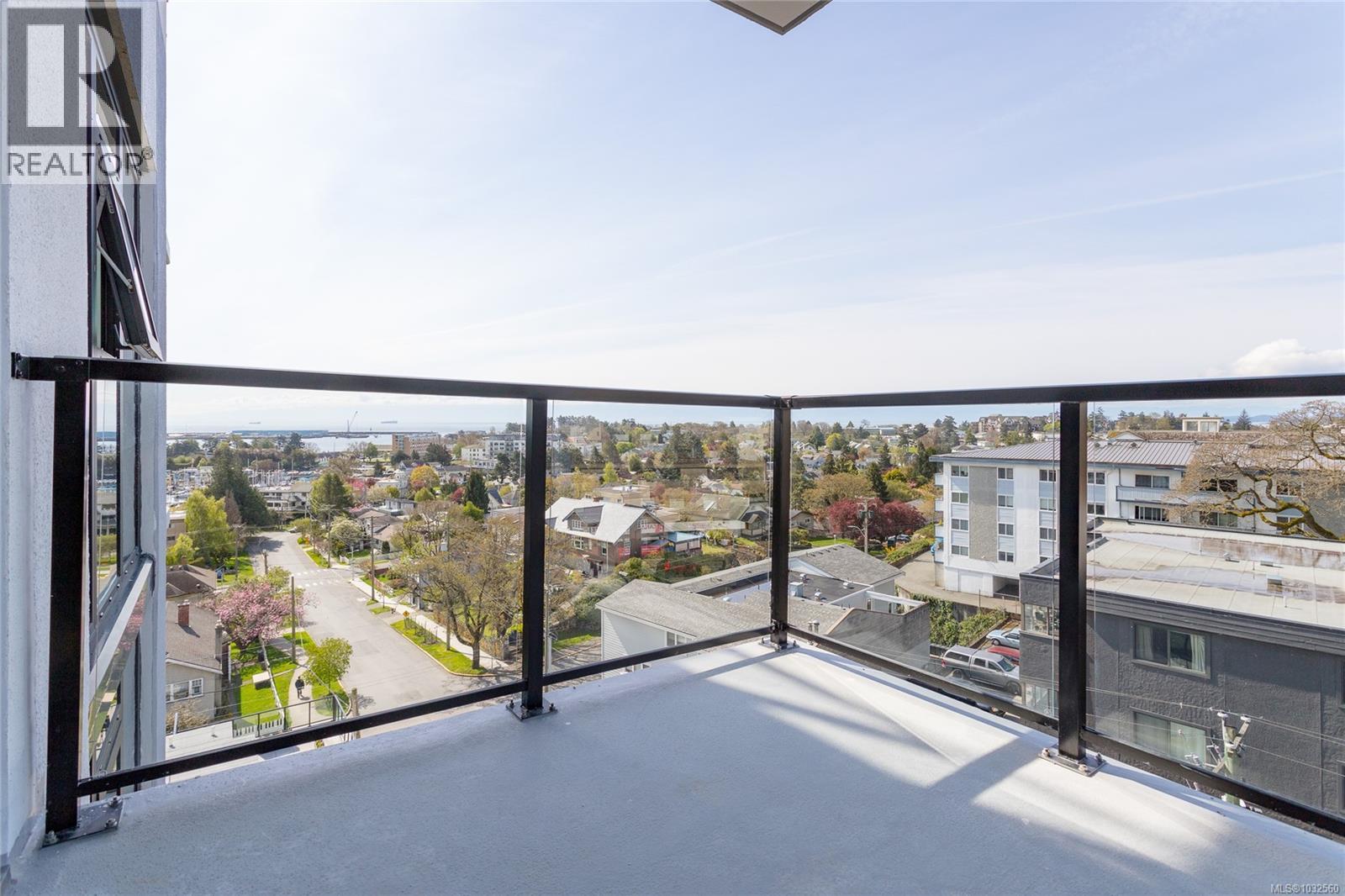 #503 899 Esquimalt Rd - 20