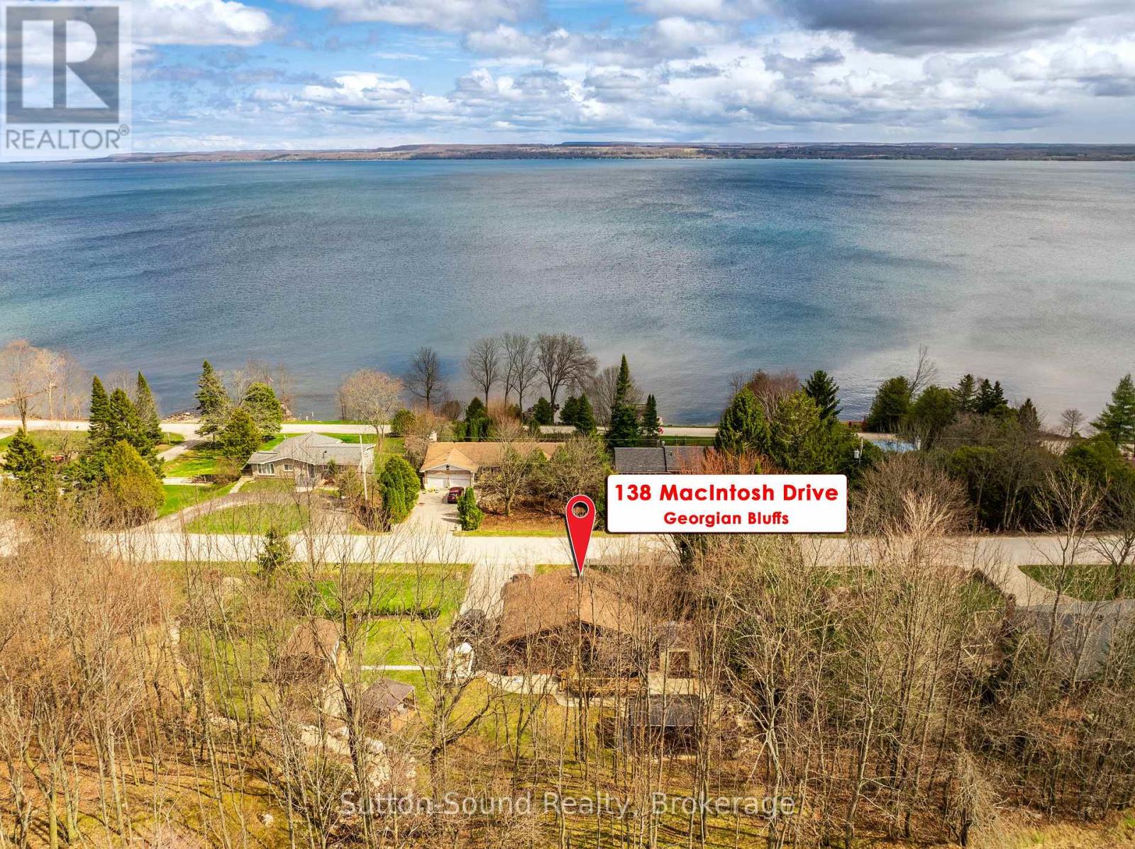 138 MACINTOSH DRIVE - 48
