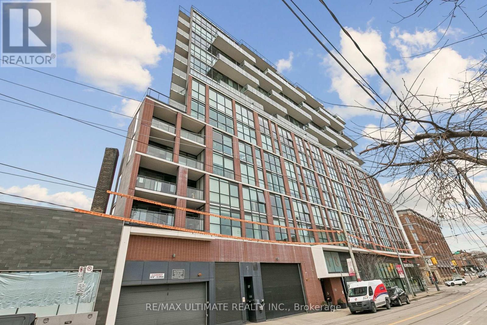 217 - 318 KING STREET E