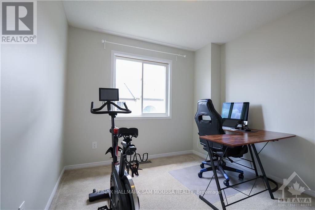 3 Bed, 1 Bath House for Rent in Ottawa – 605 GAZEBO STREET, Ottawa – MLS# X13018616 - Image 17