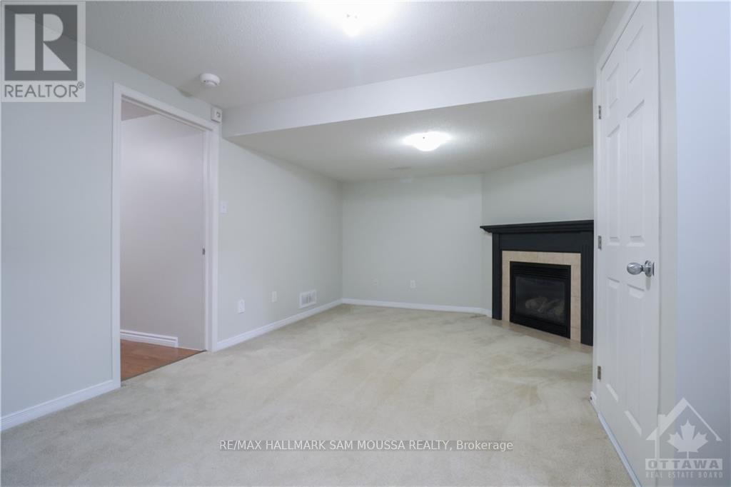 3 Bed, 1 Bath House for Rent in Ottawa – 605 GAZEBO STREET, Ottawa – MLS# X13018616 - Image 22