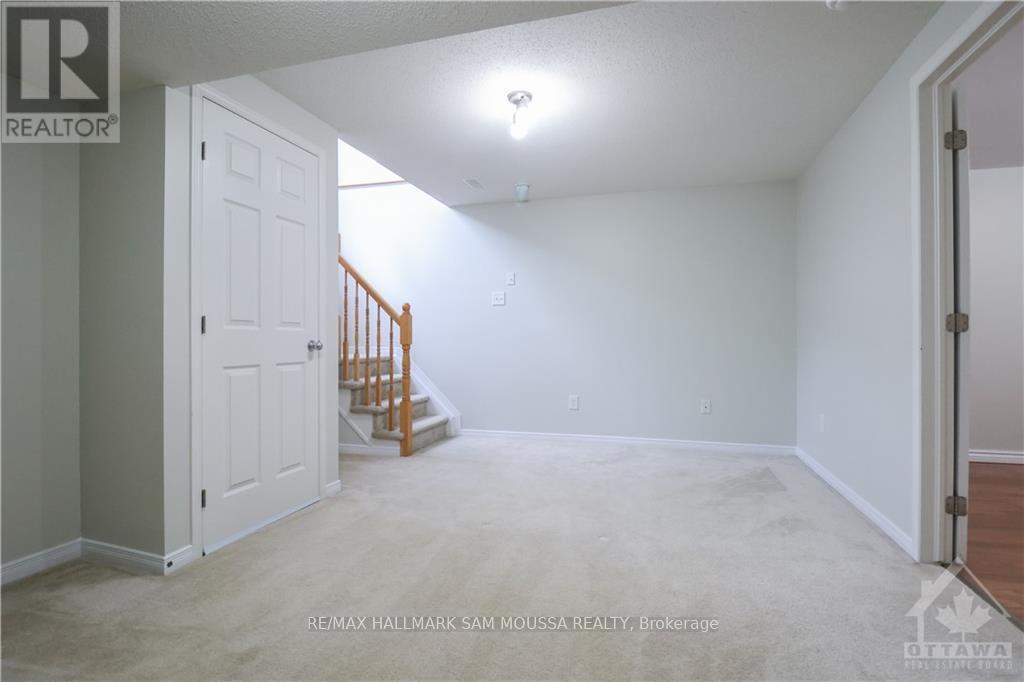 3 Bed, 1 Bath House for Rent in Ottawa – 605 GAZEBO STREET, Ottawa – MLS# X13018616 - Image 23