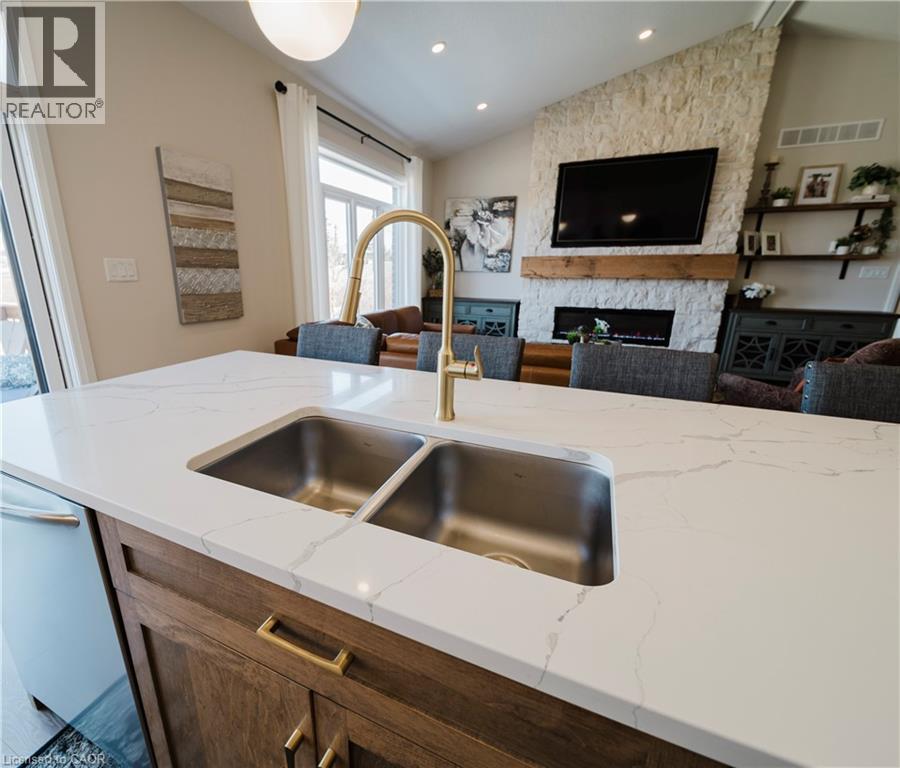 300 SNYDER'S Road E Unit# 12, Baden, Ontario, N3A2V5 — Photo 14