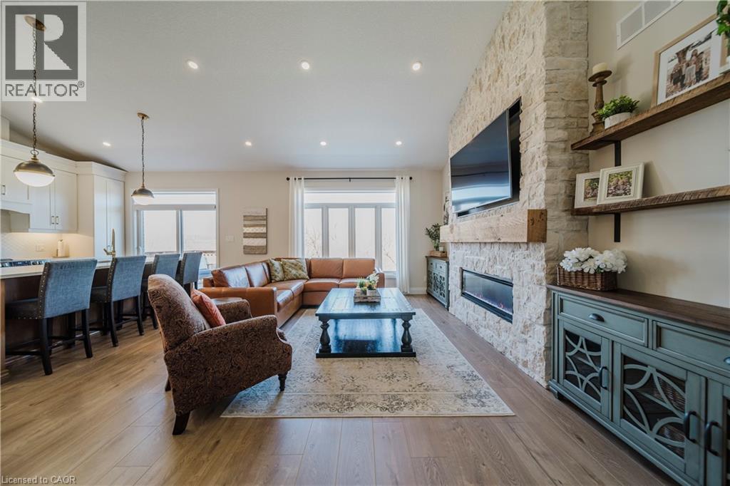 300 SNYDER'S Road E Unit# 12, Baden, Ontario, N3A2V5 — Photo 4