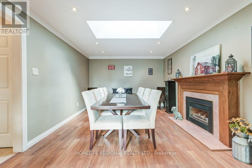 2557 BRASILIA CIRCLE - 12