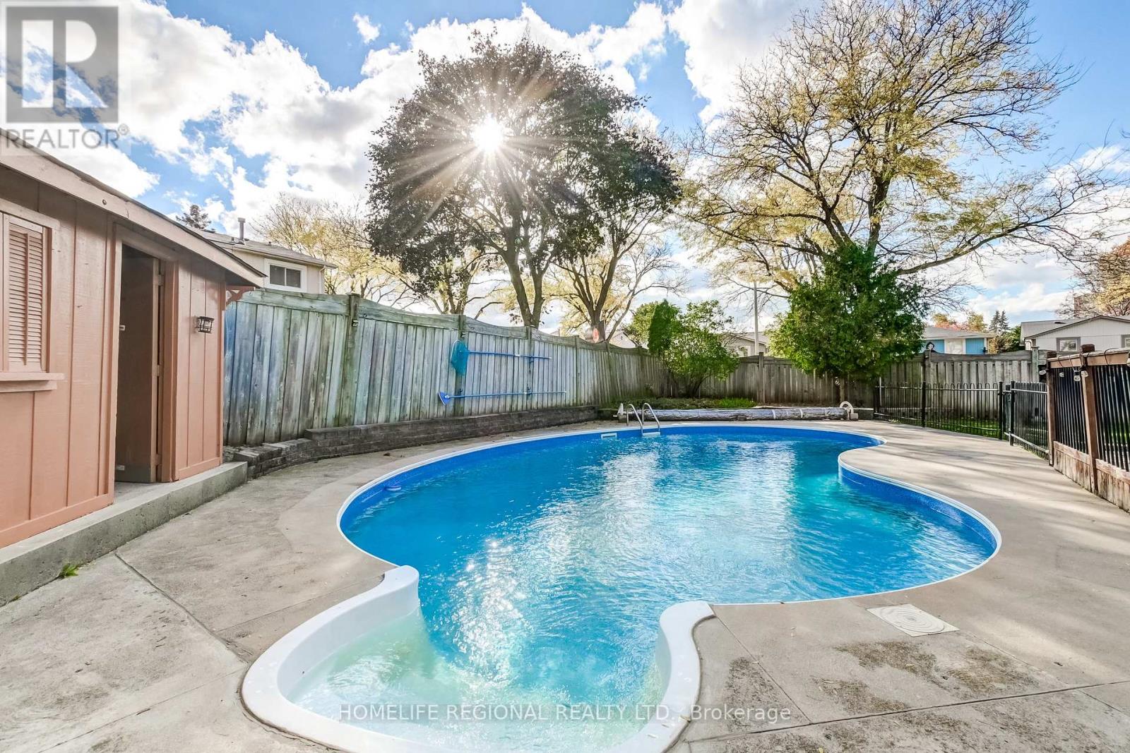 2557 BRASILIA CIRCLE — photo 22