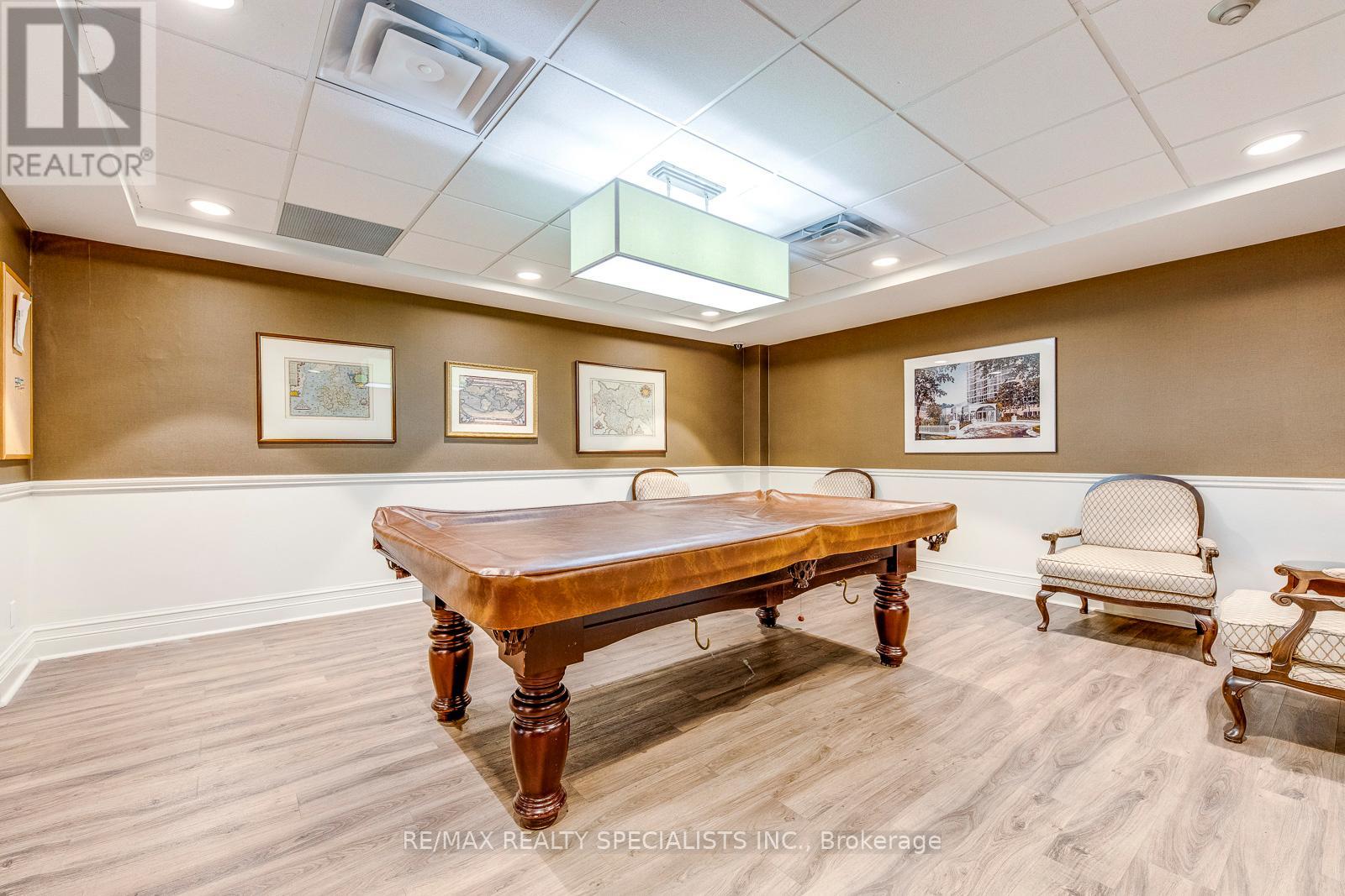 #1002 55 KINGSBRIDGE GARDEN CIRCLE - Image 45