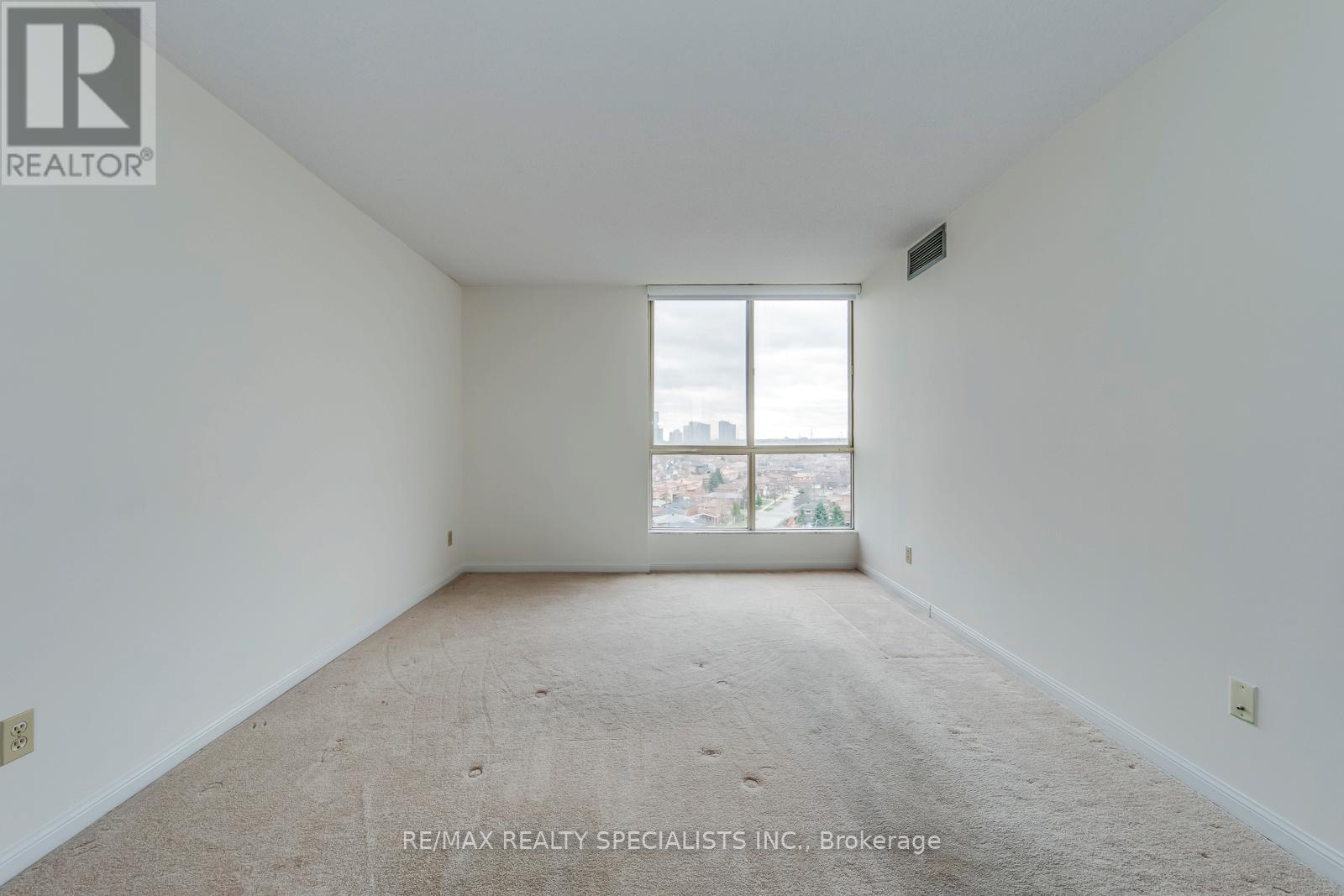 #1002 55 KINGSBRIDGE GARDEN CIRCLE - 31