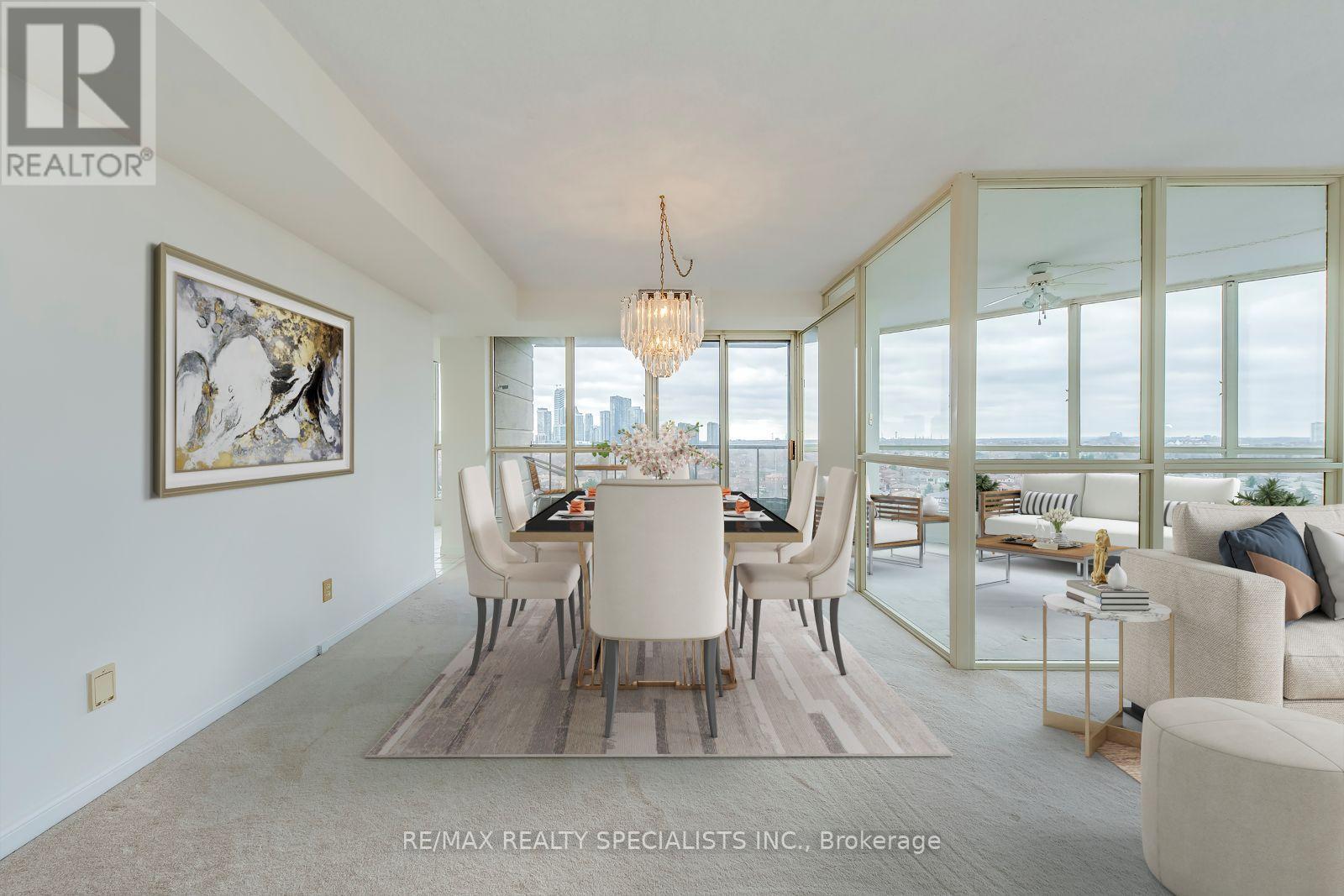 #1002 55 KINGSBRIDGE GARDEN CIRCLE - 14