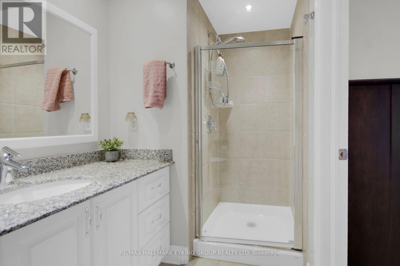 121 MACDONALD STREET - 37