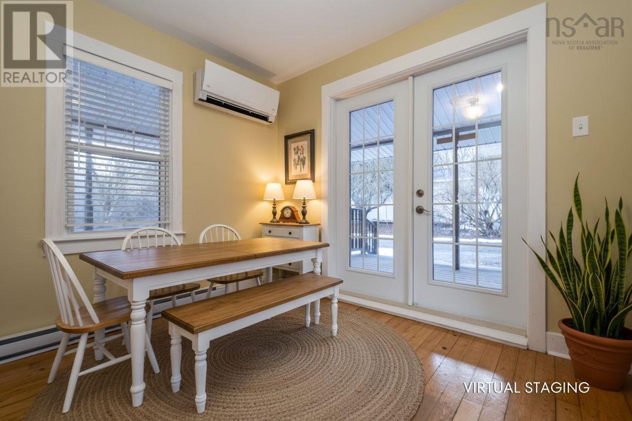 Property 16 of 47 of 9499 Highway 10