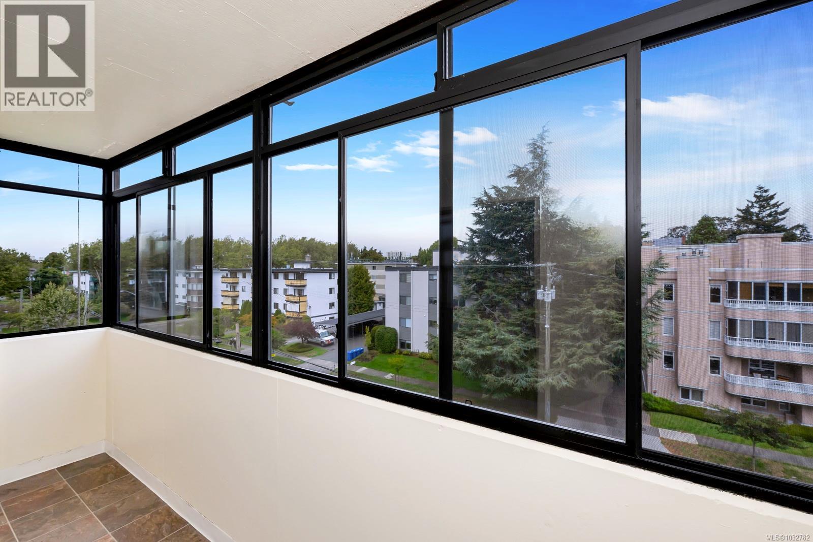 #506 420 LINDEN AVE - 4