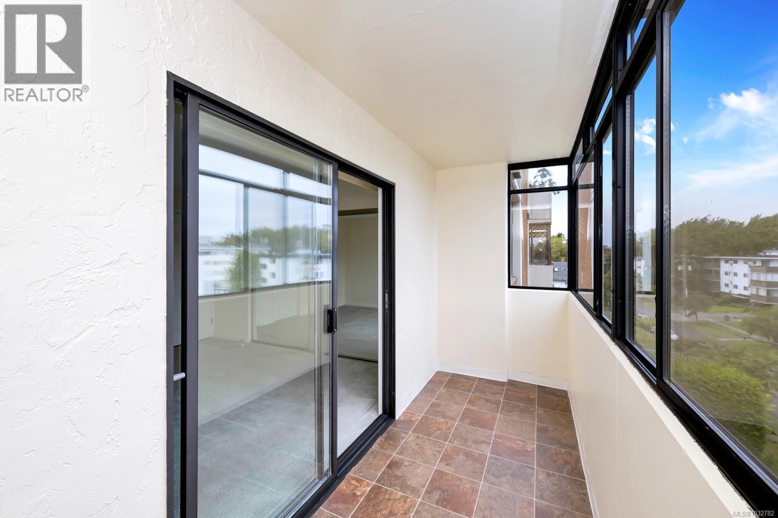 #506 420 LINDEN AVE - 5