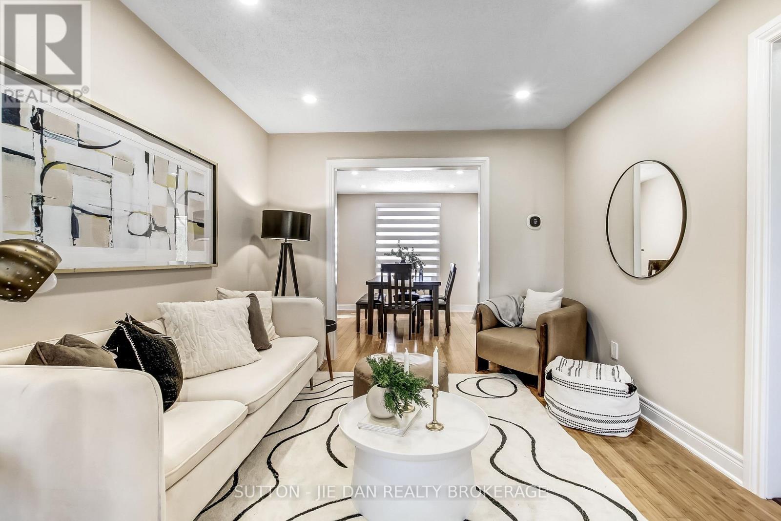 62 BARRYDALE CRESCENT Property Photo