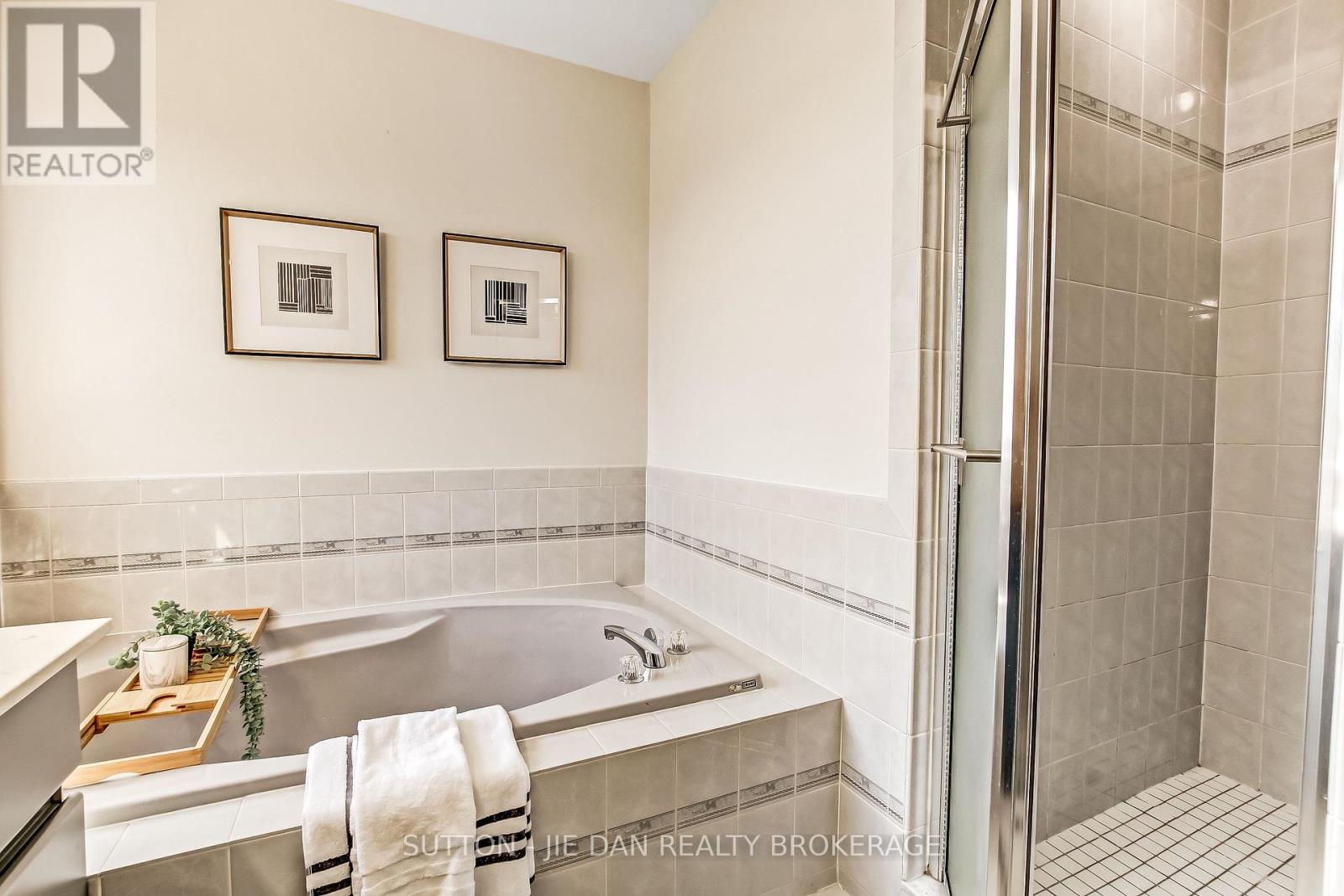 62 BARRYDALE CRESCENT Property Photo