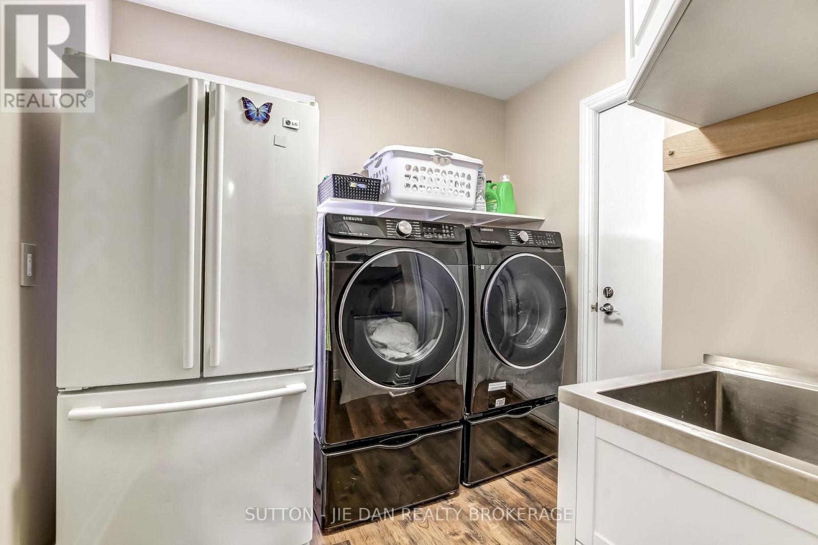 62 BARRYDALE CRESCENT Property Photo