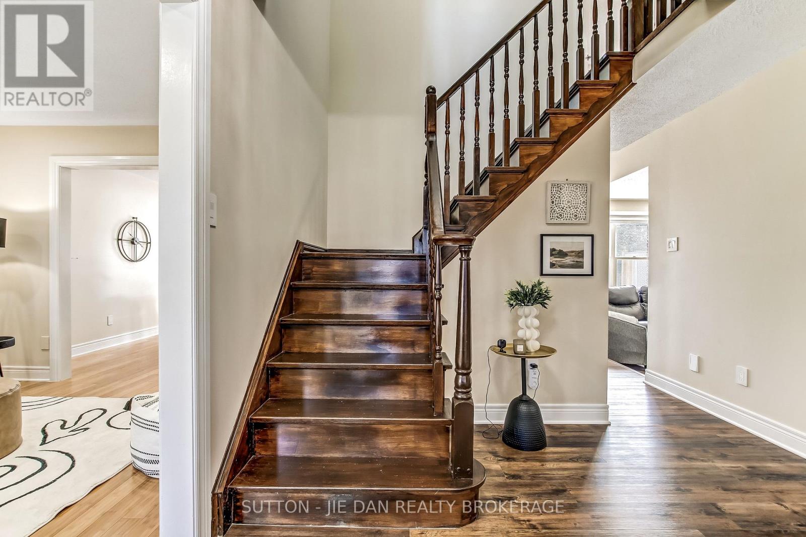 62 BARRYDALE CRESCENT Property Photo