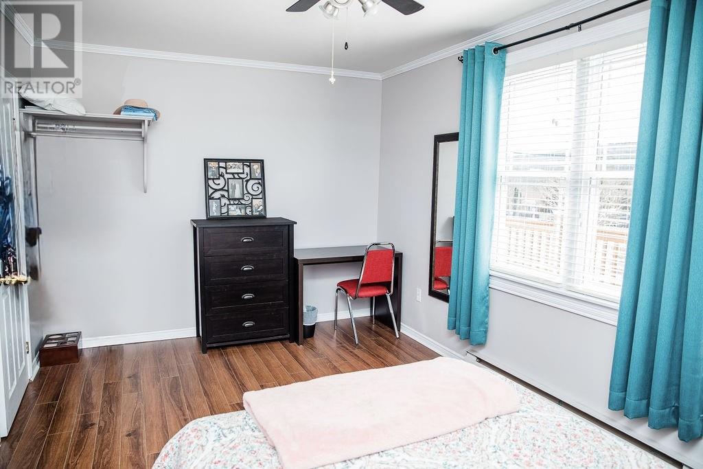 1098 Main Road - 18