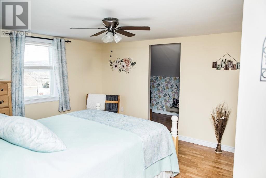 1098 Main Road - 21