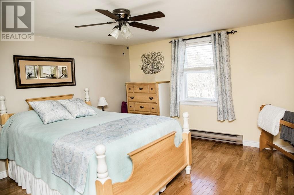 1098 Main Road - 22