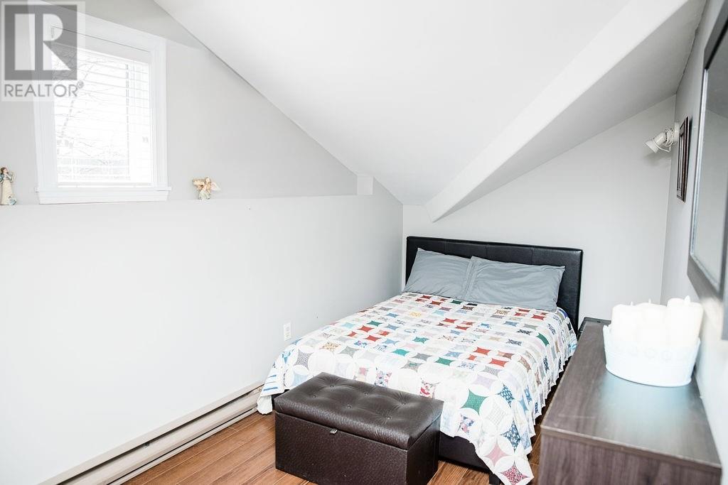 1098 Main Road - 31