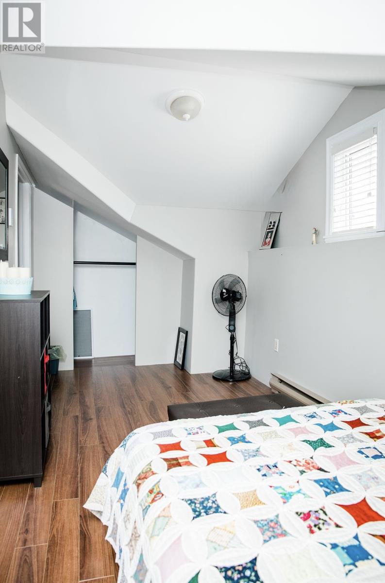 1098 Main Road - 32