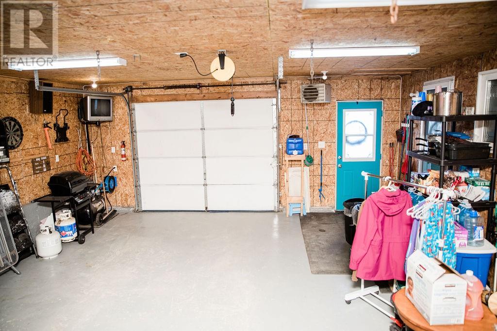 1098 Main Road - 35