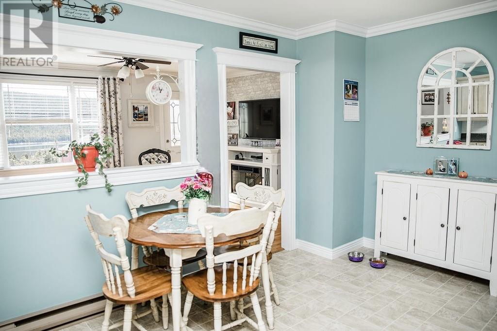 1098 Main Road - 6