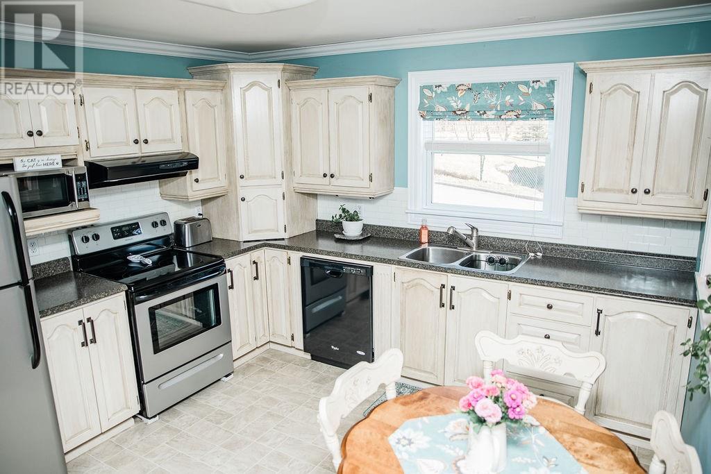 1098 Main Road - 7