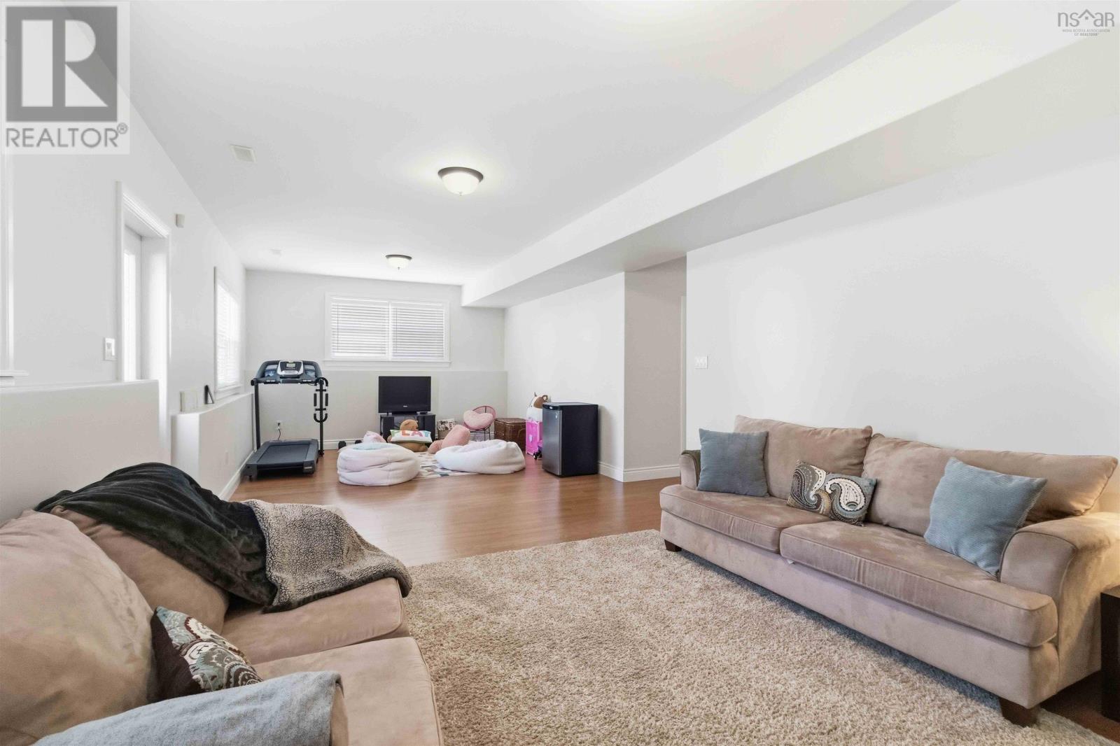 Property 28 of 31 of 109 Ravines Drive