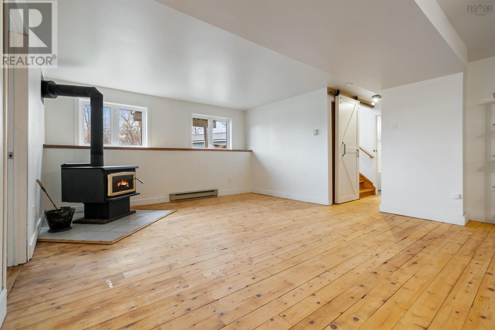 Property 36 of 48 of 30 Semple Creek Road