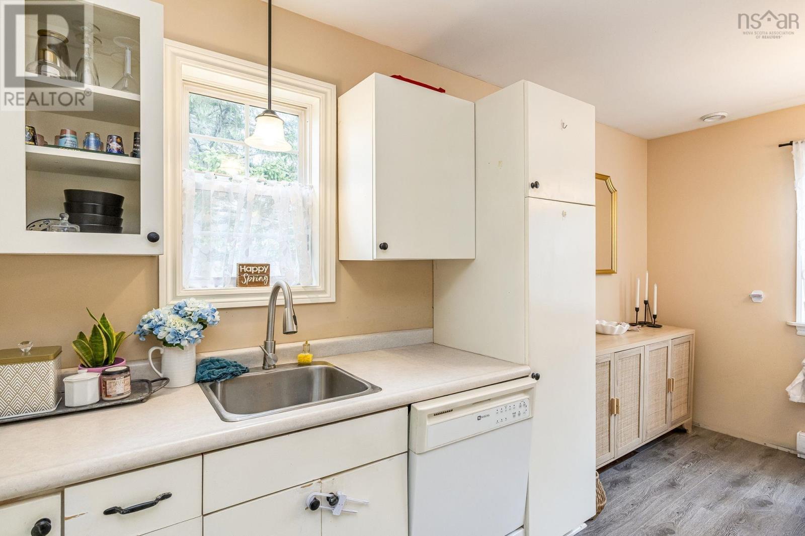 Property 39 of 45 of 10251 1 Highway, 10253 Highway 1, Paradise, NS B0S 1R0