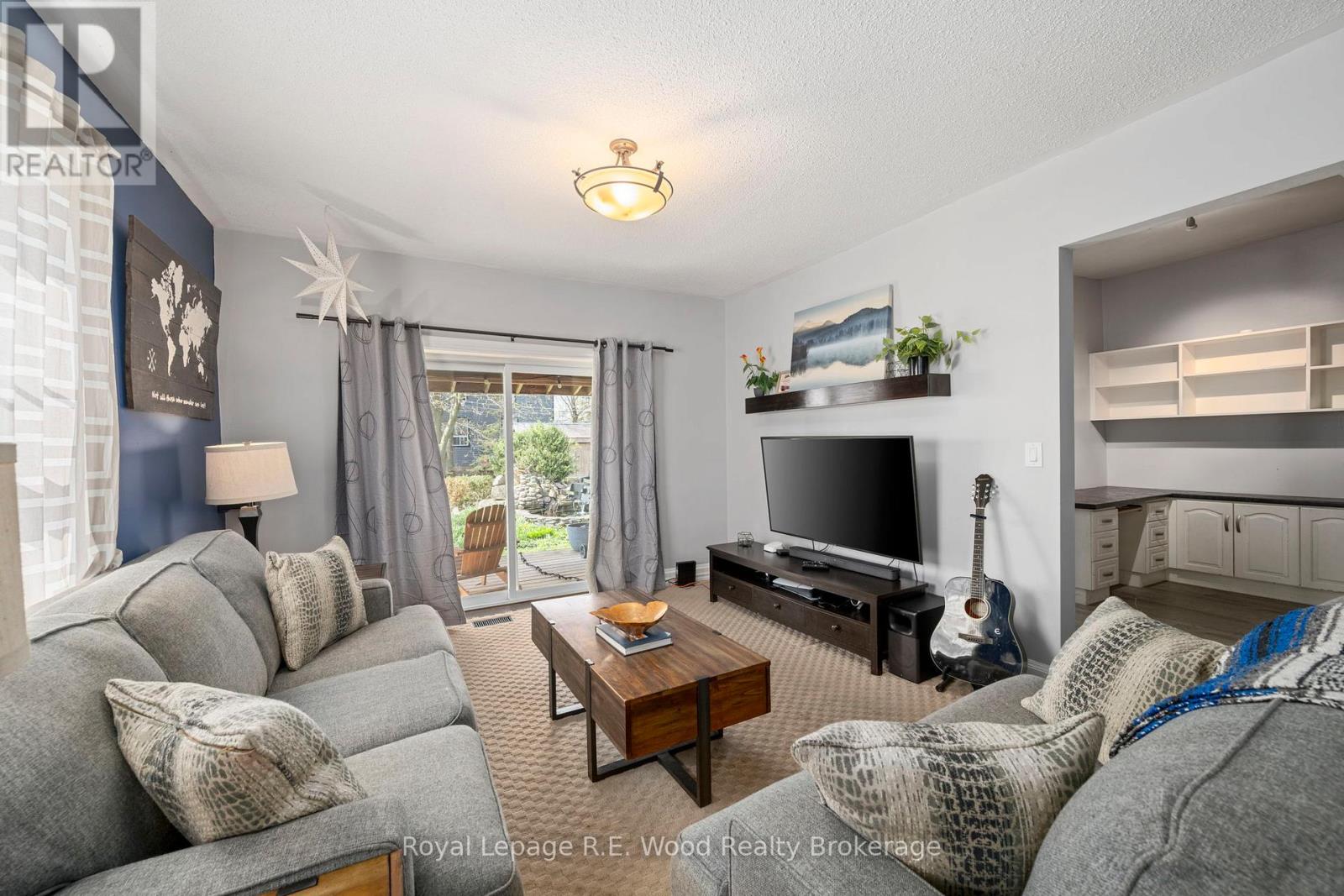 23 SPRUCE STREET W — photo 11