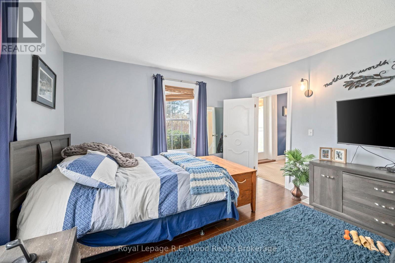 23 SPRUCE STREET W — photo 16