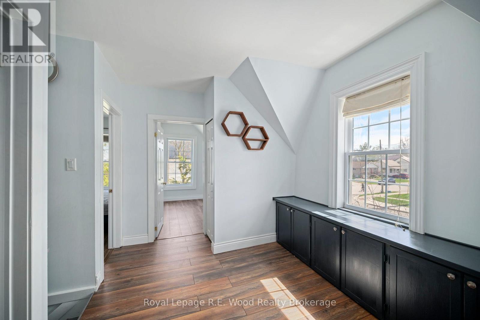 23 SPRUCE STREET W — photo 22