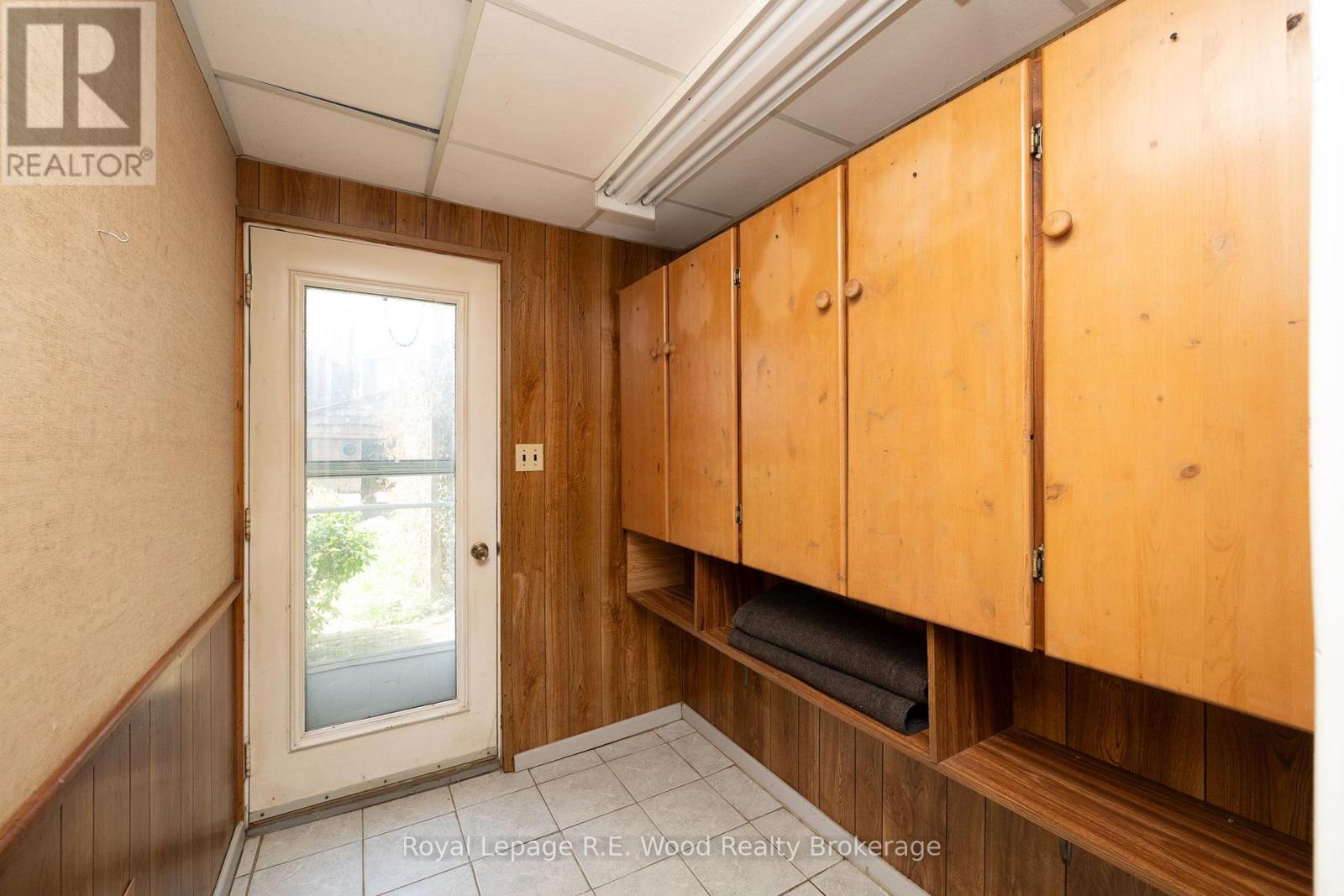 23 SPRUCE STREET W — photo 28
