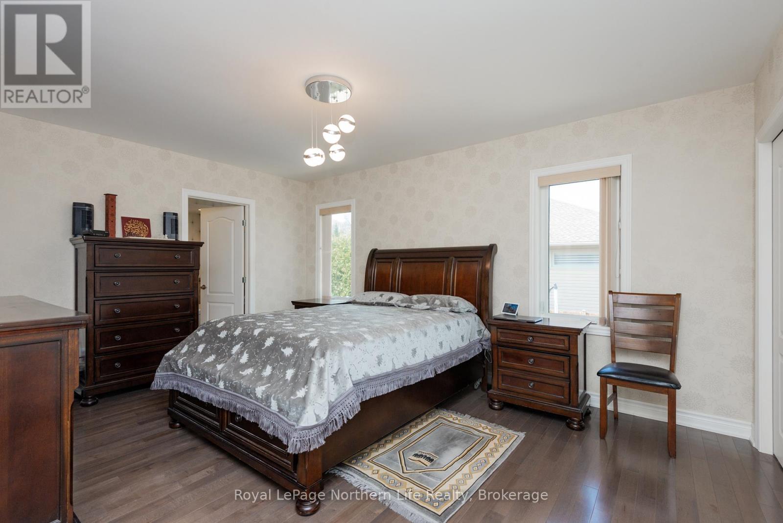 5 SUGARBUSH STREET — photo 17