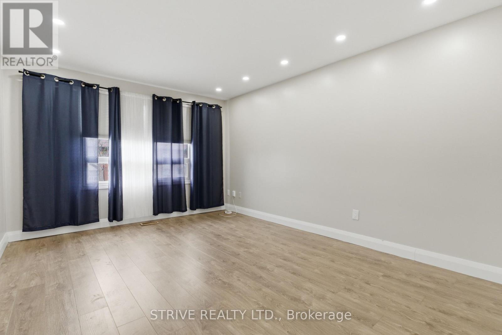 290 LAKEVIEW PARK AVENUE - 3