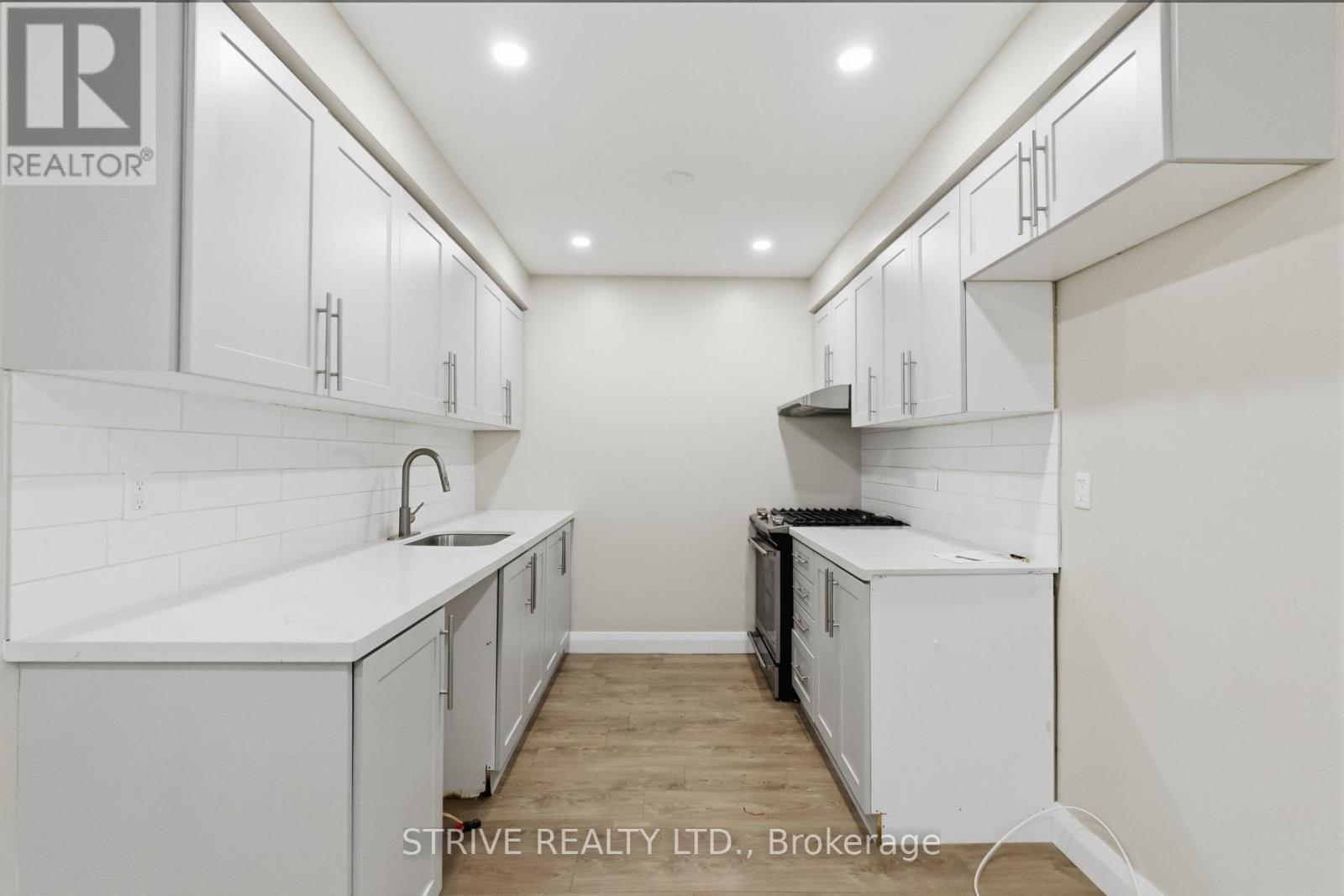 290 LAKEVIEW PARK AVENUE - 6